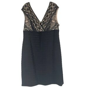 Dressbarn Collection Black Lace V Neck Sheath Dress‎ Women's Size 22